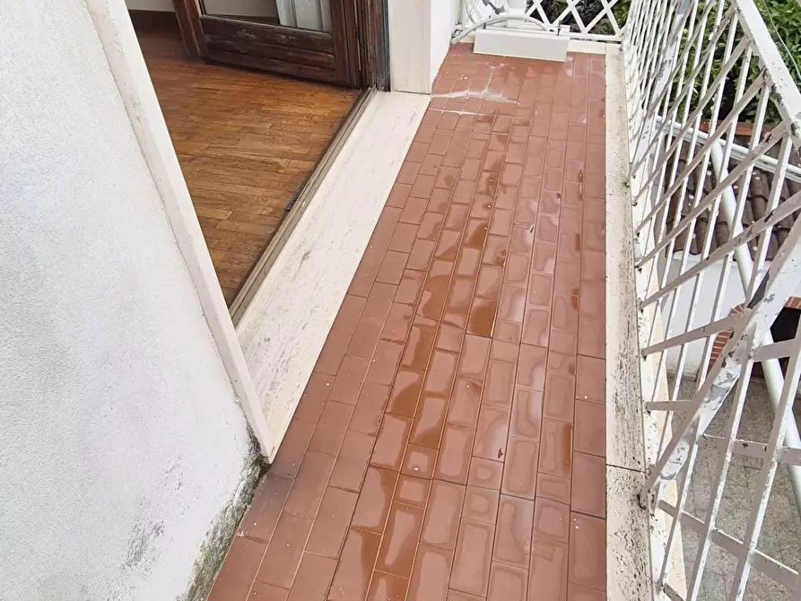 Immagine 51 di Casa bifamiliare in vendita  a Viareggio