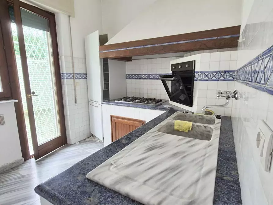 Immagine 15 di Casa bifamiliare in vendita  a Viareggio