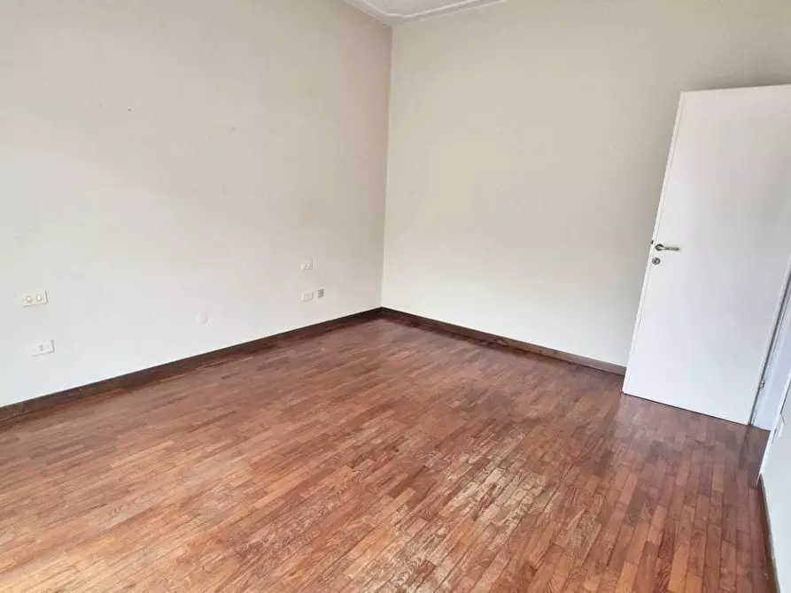 Immagine 49 di Casa bifamiliare in vendita  a Viareggio