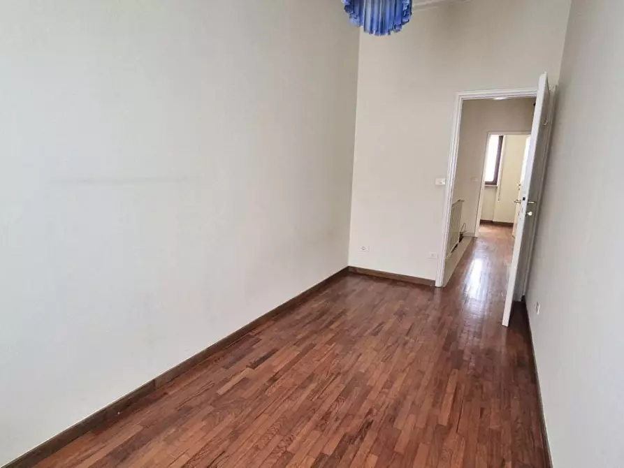 Immagine 74 di Casa bifamiliare in vendita  a Viareggio