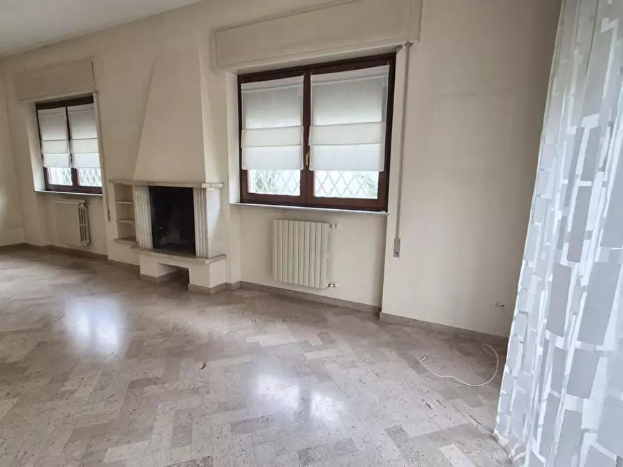 Immagine 4 di Casa bifamiliare in vendita  a Viareggio