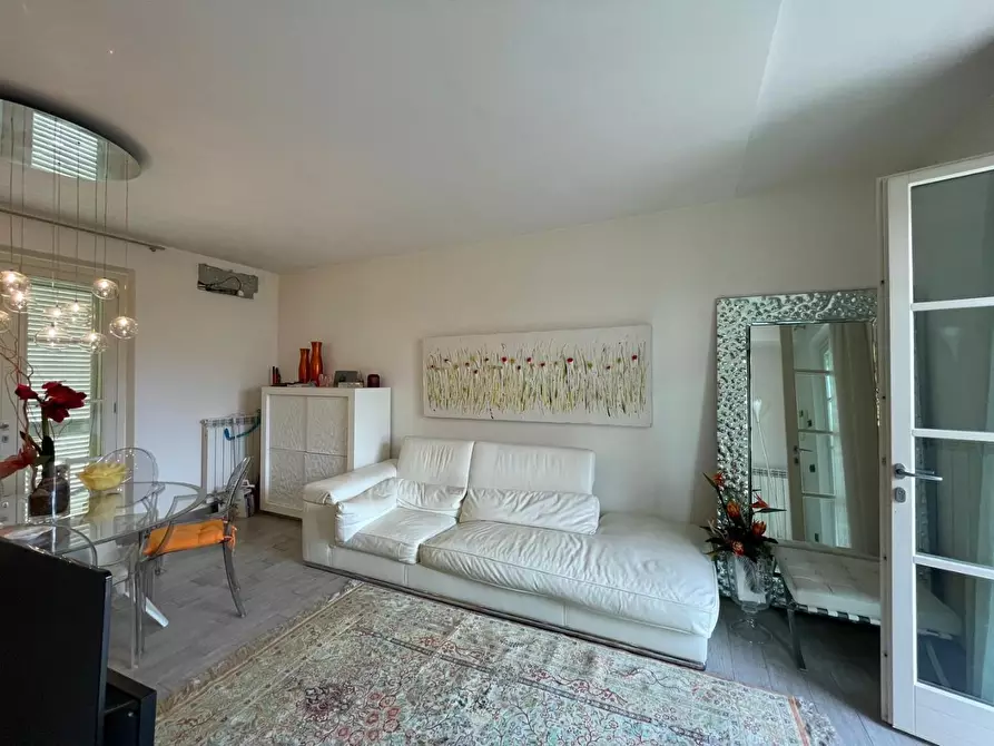 Immagine 21 di Casa bifamiliare in vendita  a Montignoso