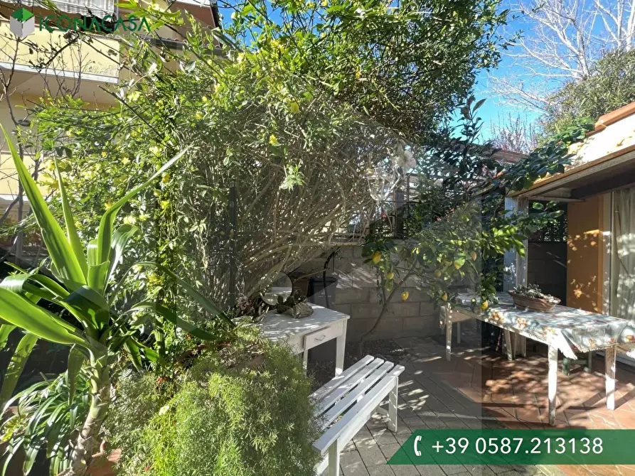 Immagine 39 di Villetta a schiera in vendita  a Pontedera