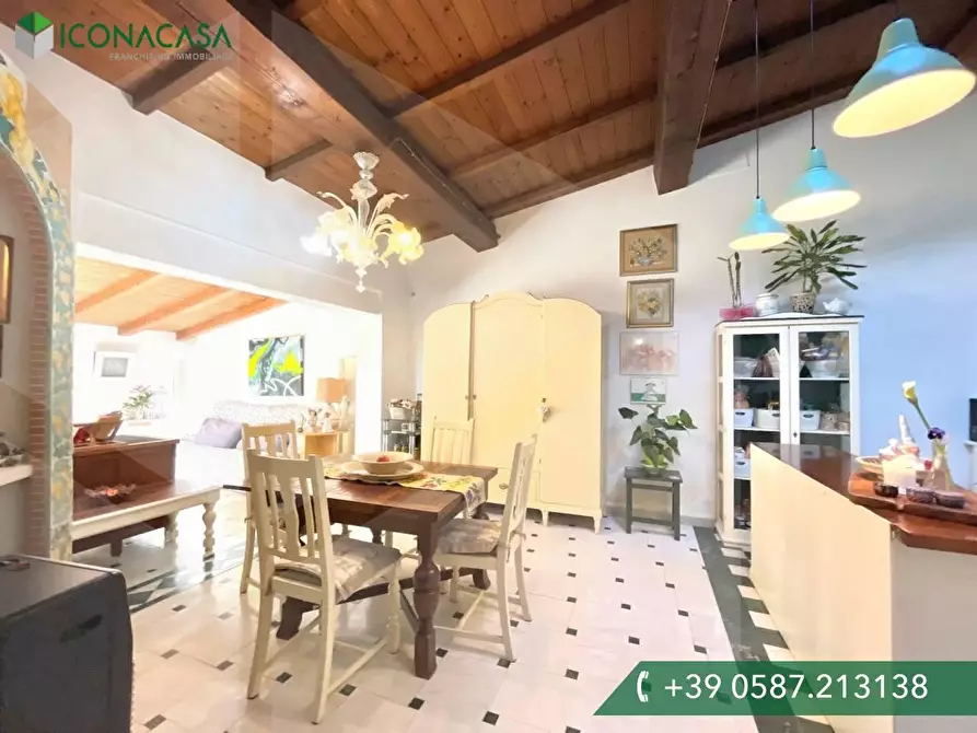 Immagine 19 di Villetta a schiera in vendita  a Pontedera