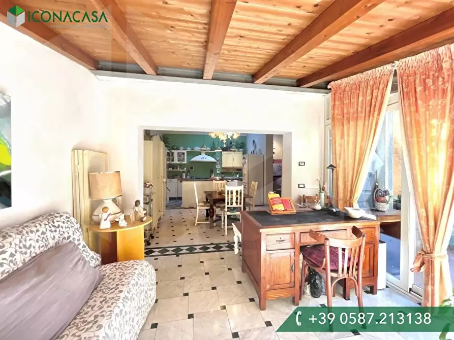 Immagine 16 di Villetta a schiera in vendita  a Pontedera