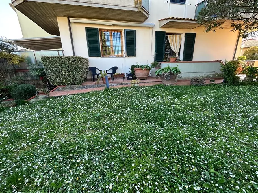 Immagine 22 di Appartamento in vendita  a Gambassi Terme