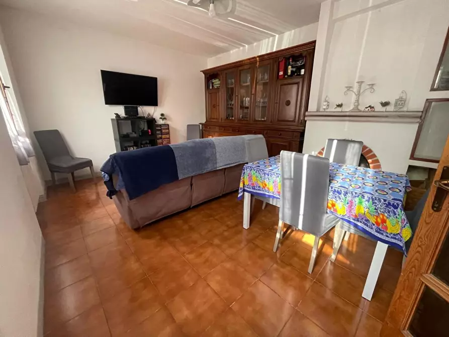 Immagine 9 di Villetta a schiera in vendita  a Carrara