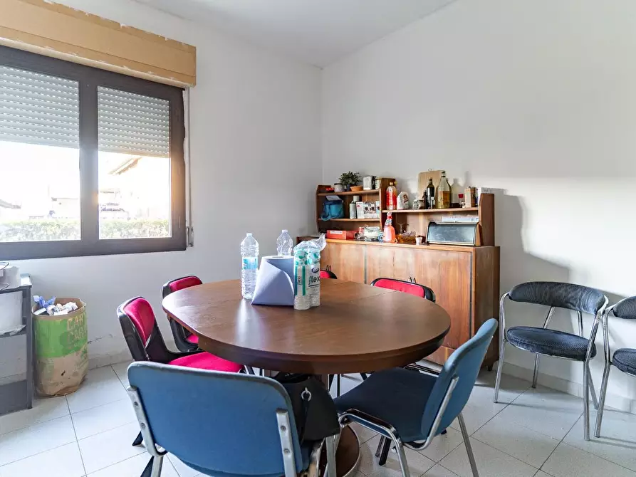 Immagine 17 di Attività artigianale in vendita  a Empoli