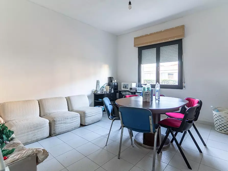 Immagine 19 di Attività artigianale in vendita  a Empoli