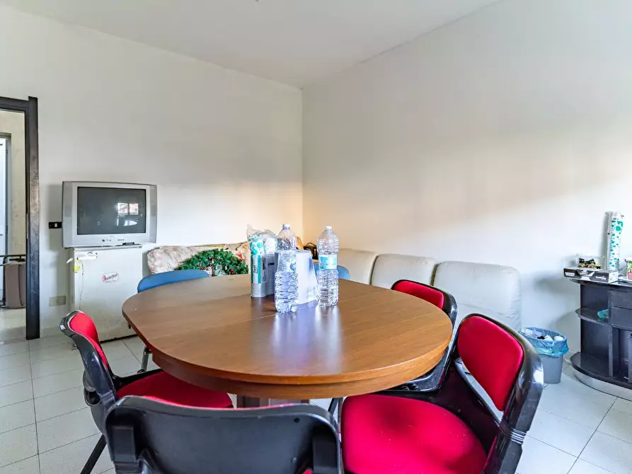 Immagine 20 di Attività artigianale in vendita  a Empoli