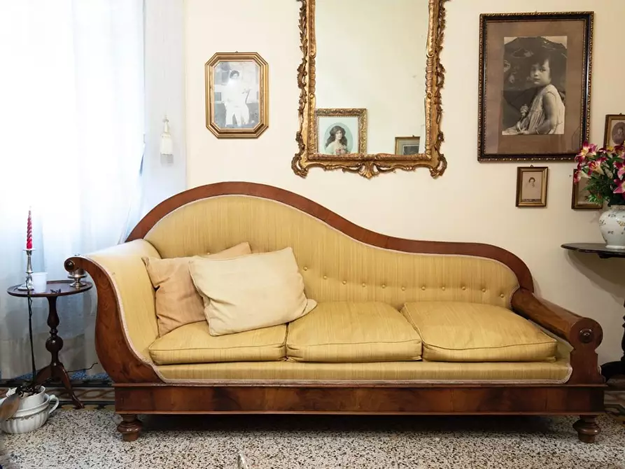 Immagine 16 di Villa in vendita  a Lucca