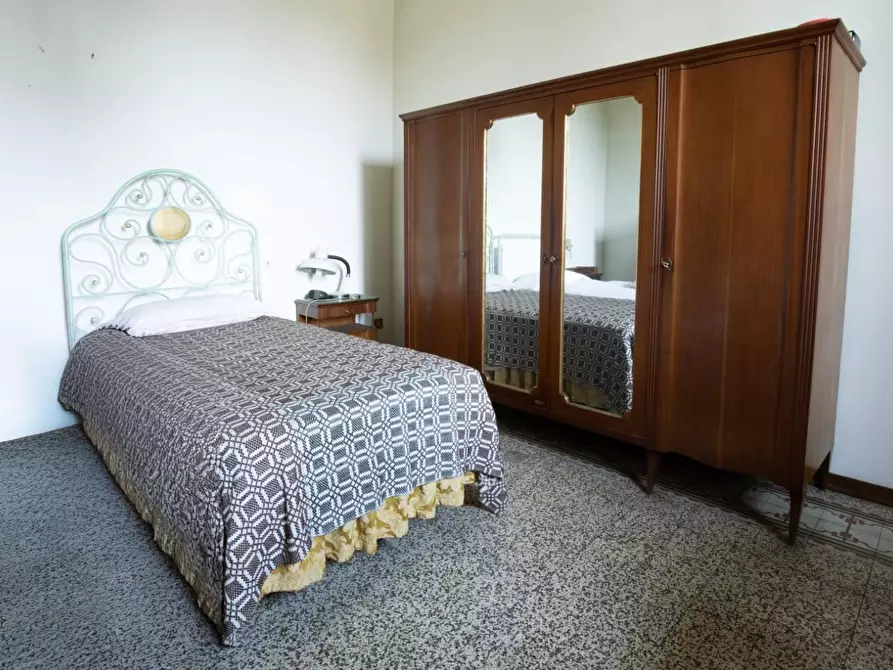 Immagine 30 di Villa in vendita  a Lucca