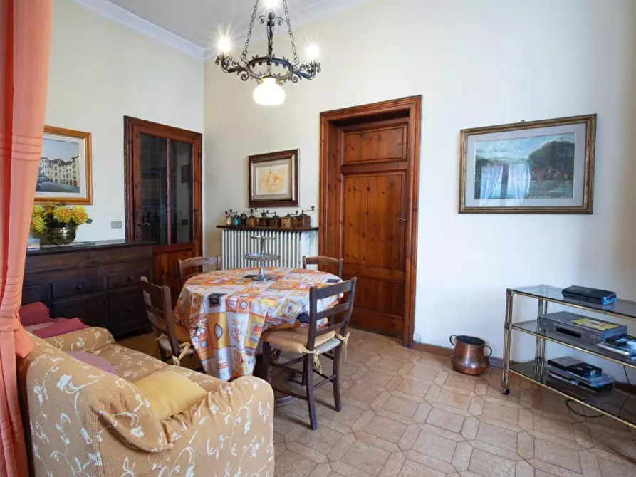 Immagine 24 di Villa in vendita  a Lucca