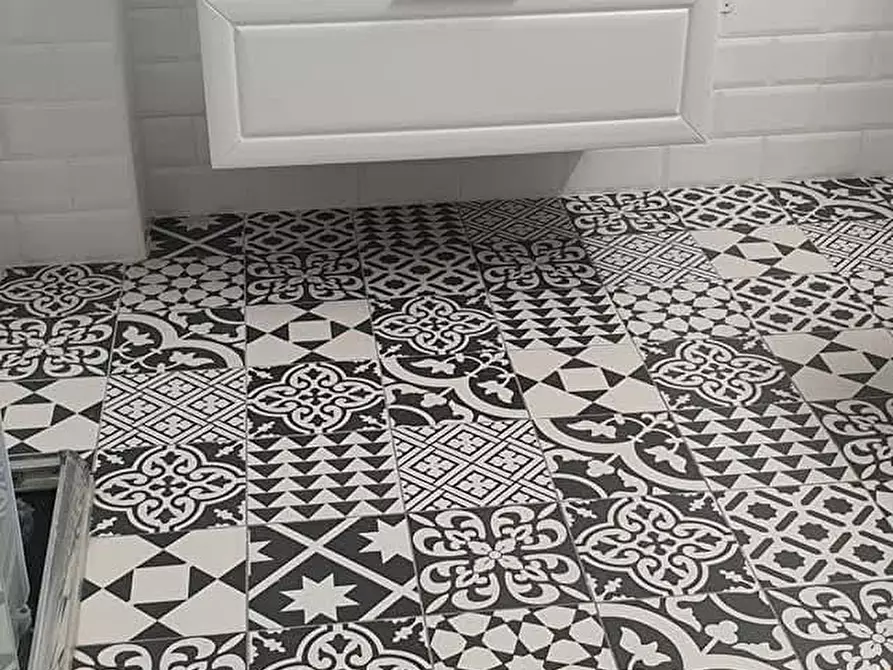 Immagine 9 di Loft/Open space in vendita  a Carrara