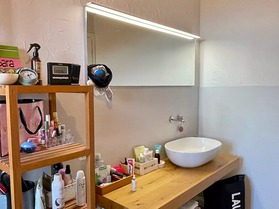 Immagine 49 di Appartamento in vendita  a Montopoli In Val D'arno