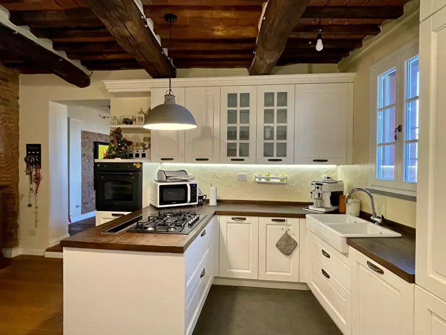 Immagine 28 di Appartamento in vendita  a Montopoli In Val D'arno