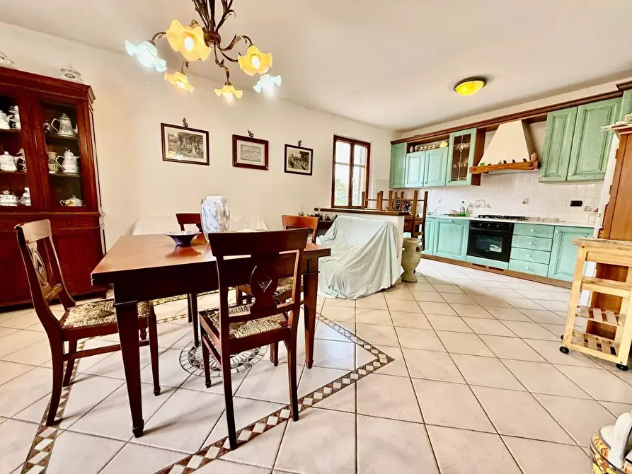 Immagine 5 di Appartamento in vendita  a Marciana