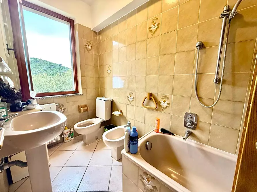 Immagine 10 di Appartamento in vendita  a Marciana