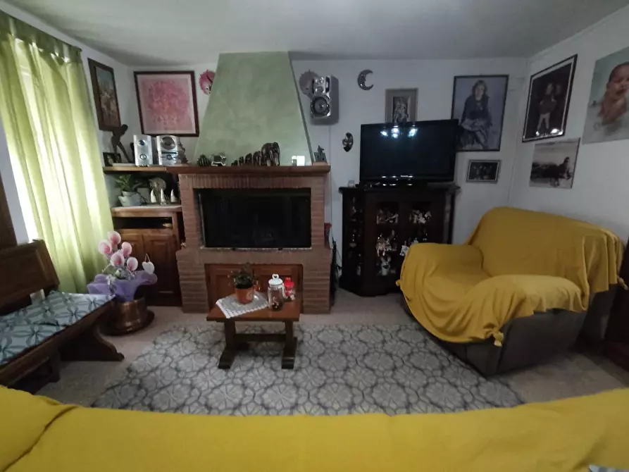 Immagine 8 di Appartamento in vendita  a Pietrasanta