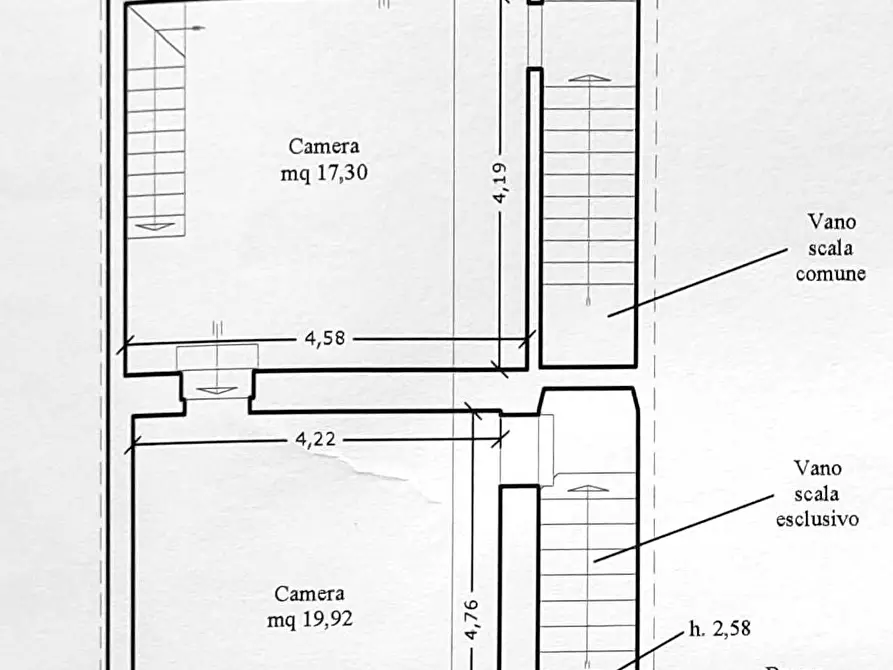 Immagine 26 di Appartamento in vendita  a Pietrasanta