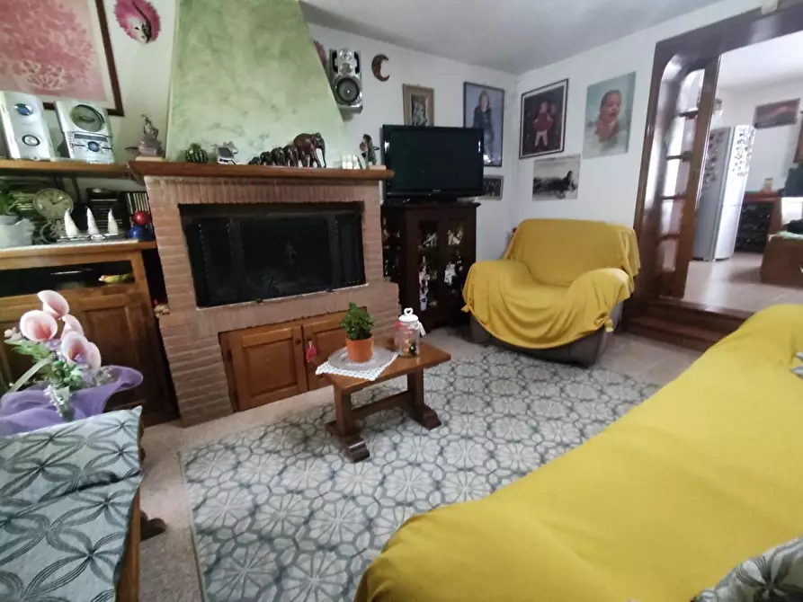 Immagine 7 di Appartamento in vendita  a Pietrasanta