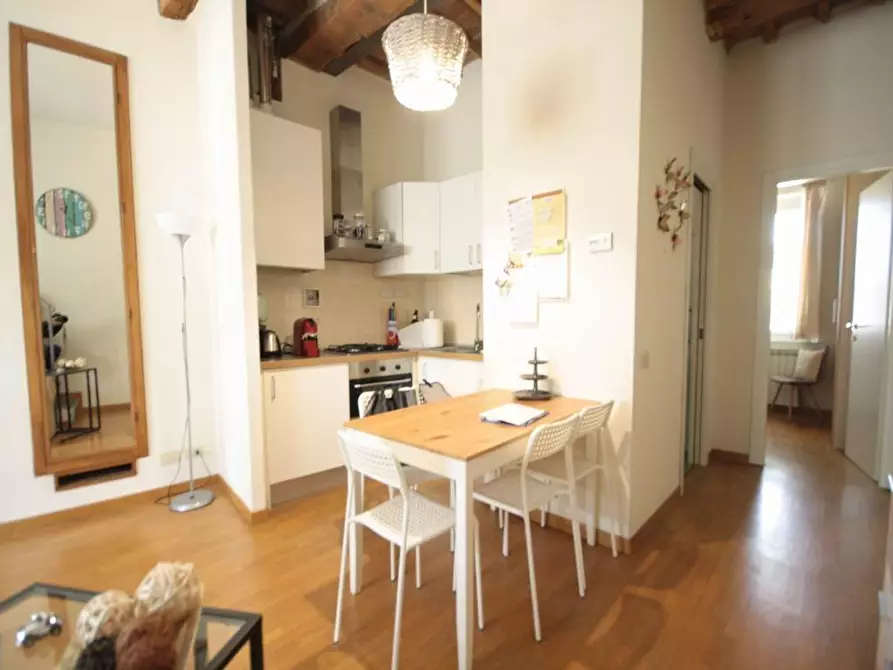 Immagine 45 di Appartamento in vendita  a Lucca