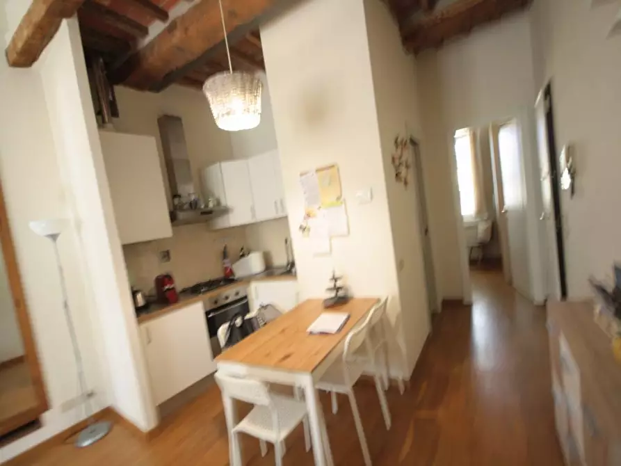 Immagine 48 di Appartamento in vendita  a Lucca