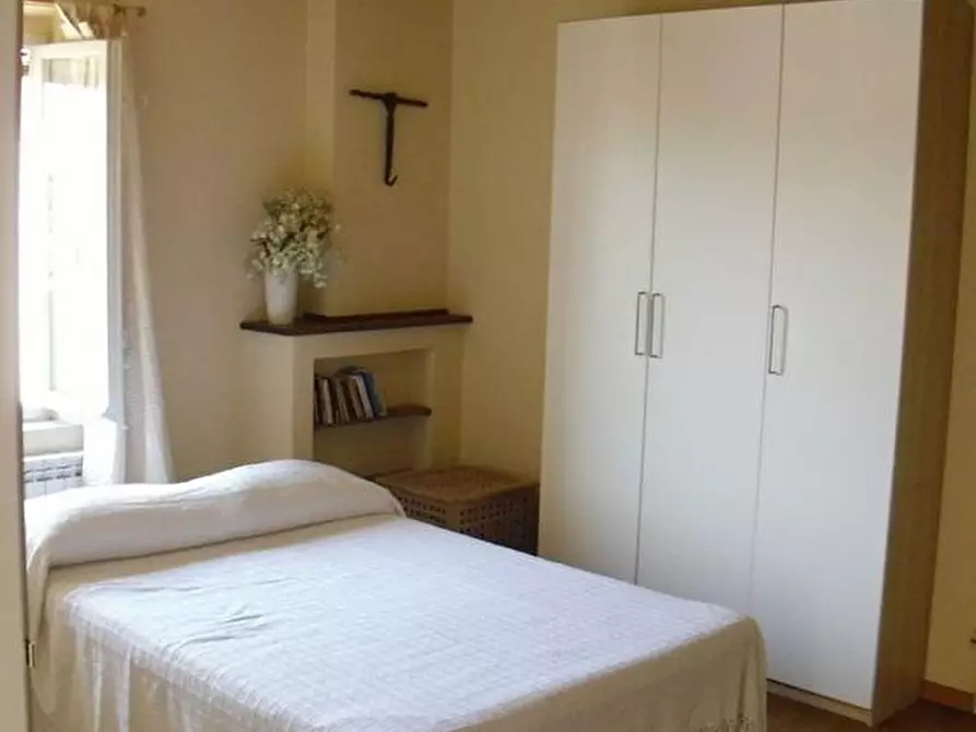 Immagine 34 di Appartamento in vendita  a Lucca