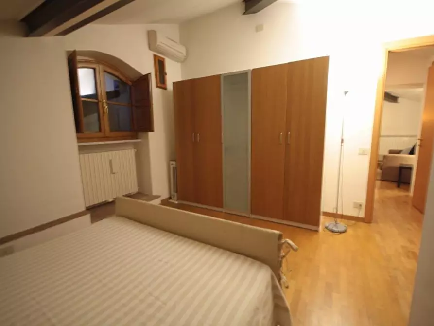 Immagine 26 di Appartamento in vendita  a Lucca