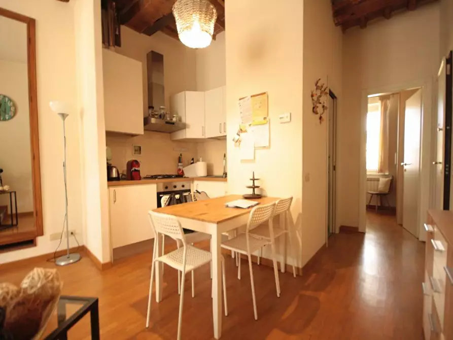 Immagine 41 di Appartamento in vendita  a Lucca