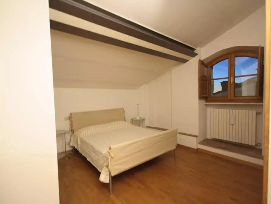 Immagine 27 di Appartamento in vendita  a Lucca