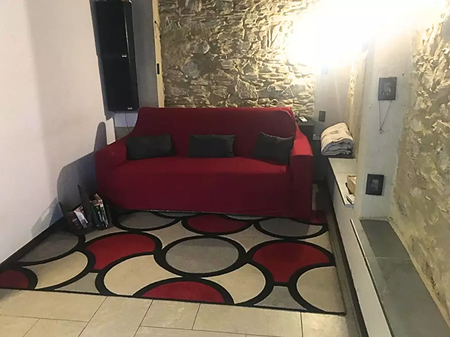 Immagine 10 di Casa indipendente in vendita  a Camaiore