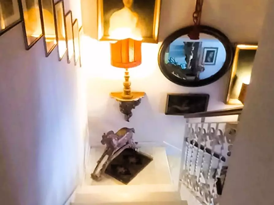 Immagine 18 di Villetta a schiera in vendita  a Carrara