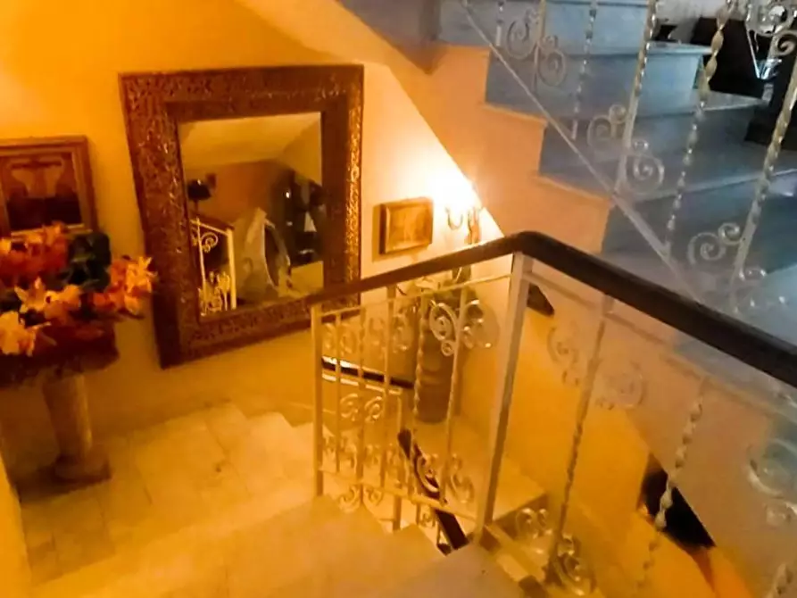 Immagine 21 di Villetta a schiera in vendita  a Carrara