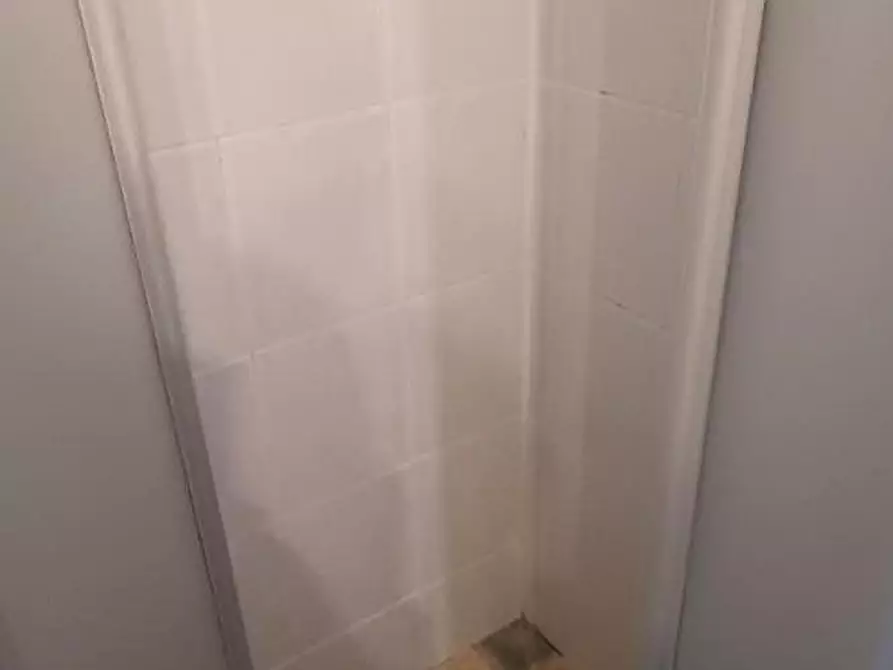 Immagine 10 di Villetta a schiera in vendita  a Massa