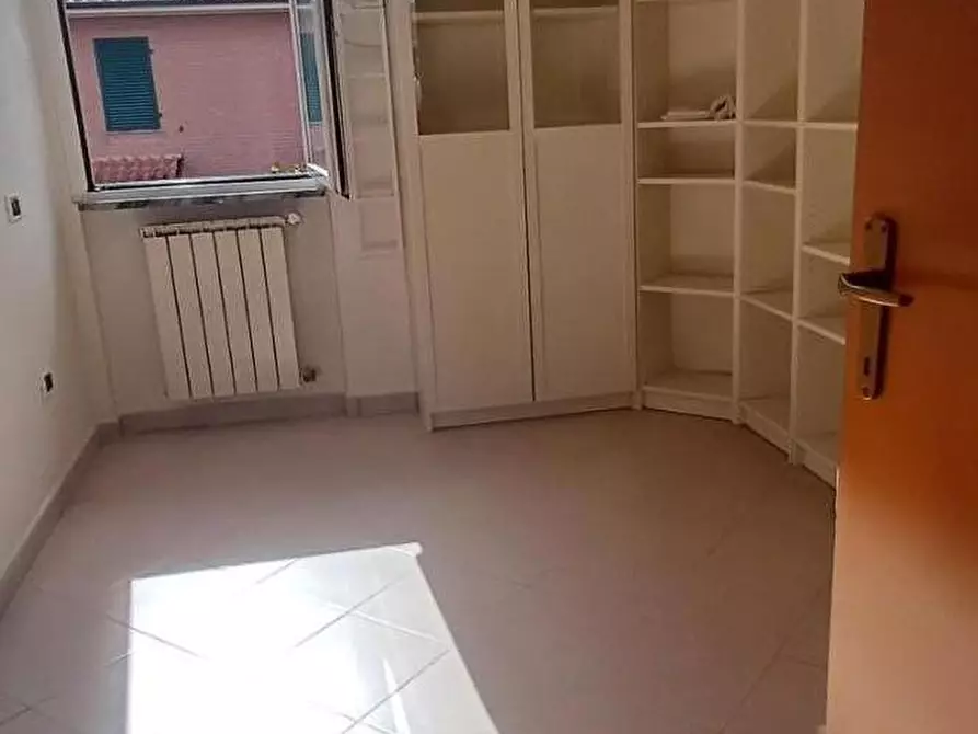 Immagine 16 di Villetta a schiera in vendita  a Massa