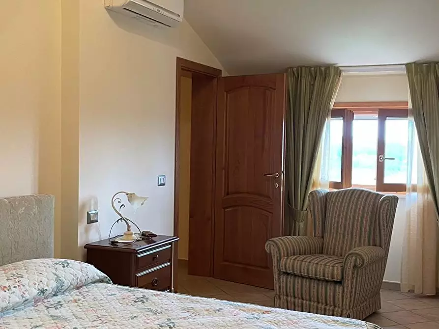 Immagine 3 di Villa in vendita  a San Miniato