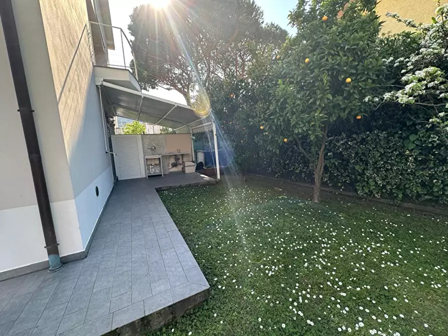 Immagine 47 di Casa bifamiliare in vendita  a Ameglia