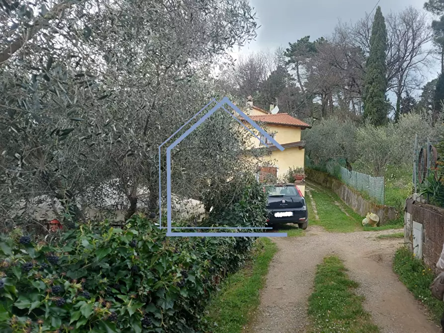 Immagine 23 di Casa semindipendente in vendita  a Camaiore