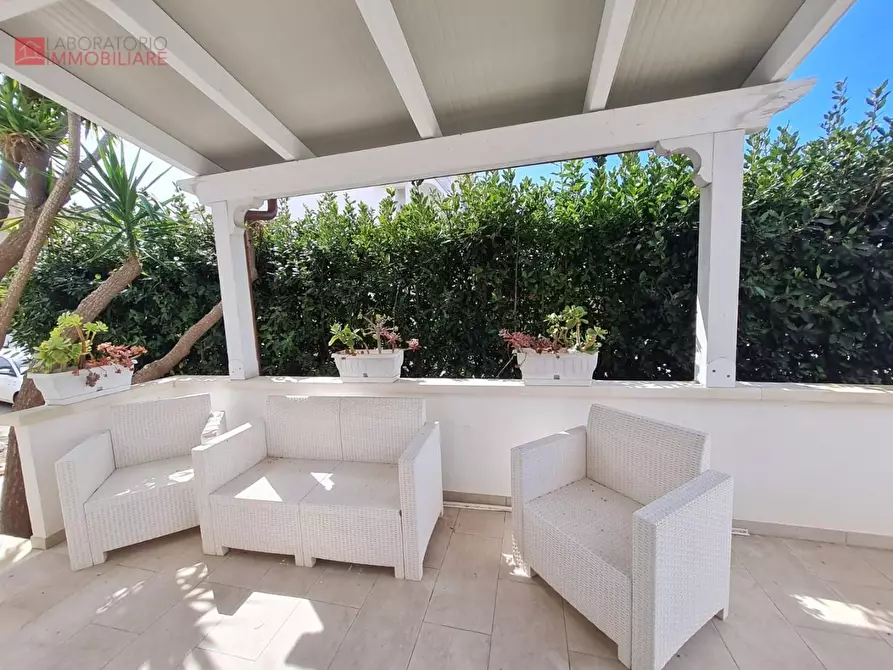 Immagine 2 di Villa in vendita  a Porto Cesareo