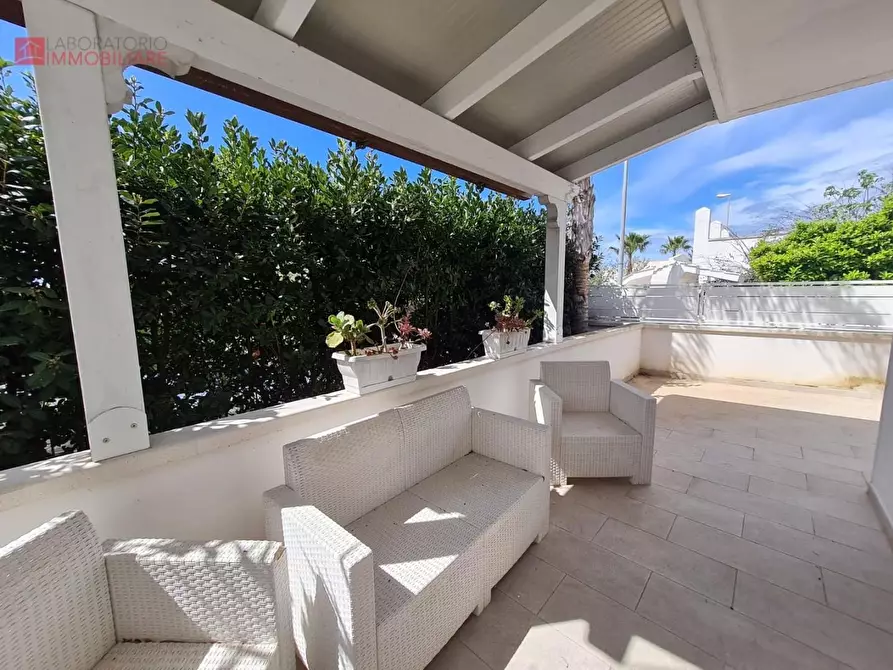 Immagine 3 di Villa in vendita  a Porto Cesareo