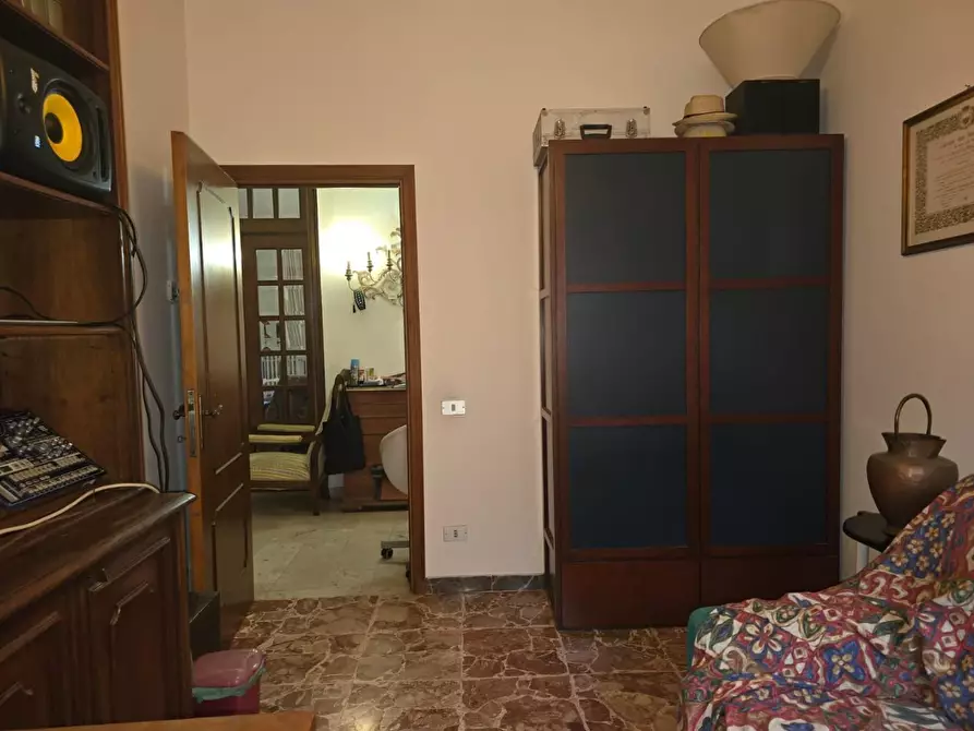 Immagine 27 di Appartamento in vendita  a Siena