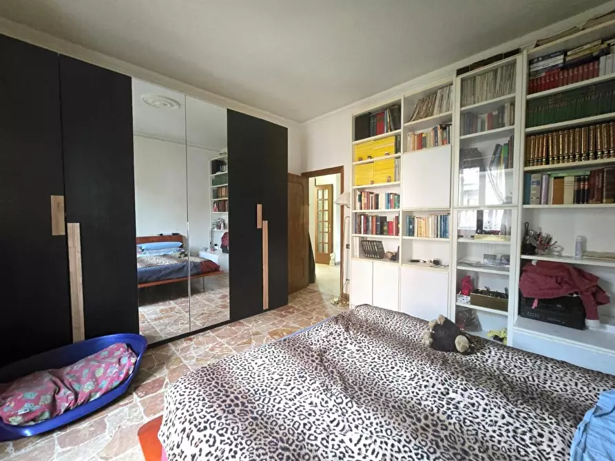 Immagine 34 di Appartamento in vendita  a Siena