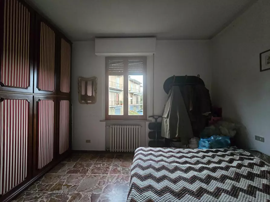 Immagine 42 di Appartamento in vendita  a Siena