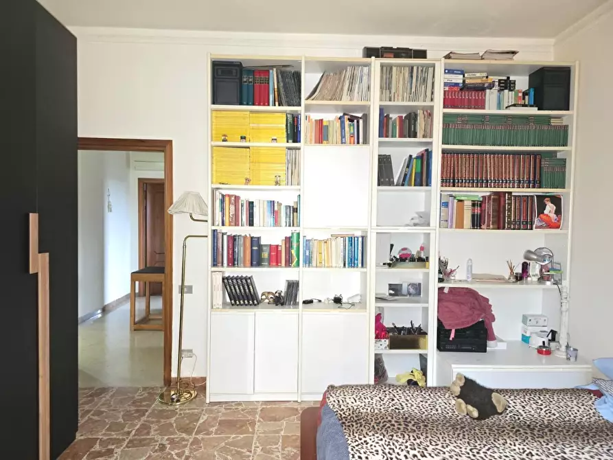 Immagine 35 di Appartamento in vendita  a Siena