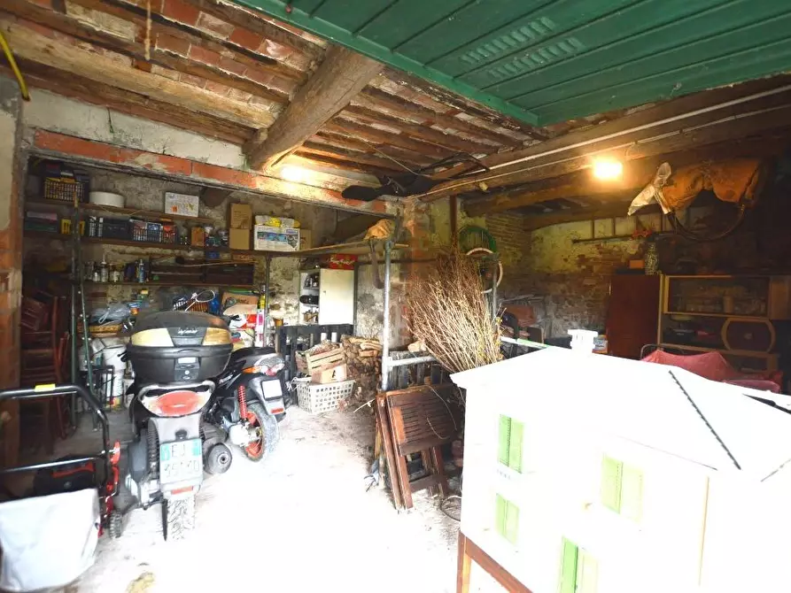 Immagine 32 di Terratetto in vendita  a Lucca