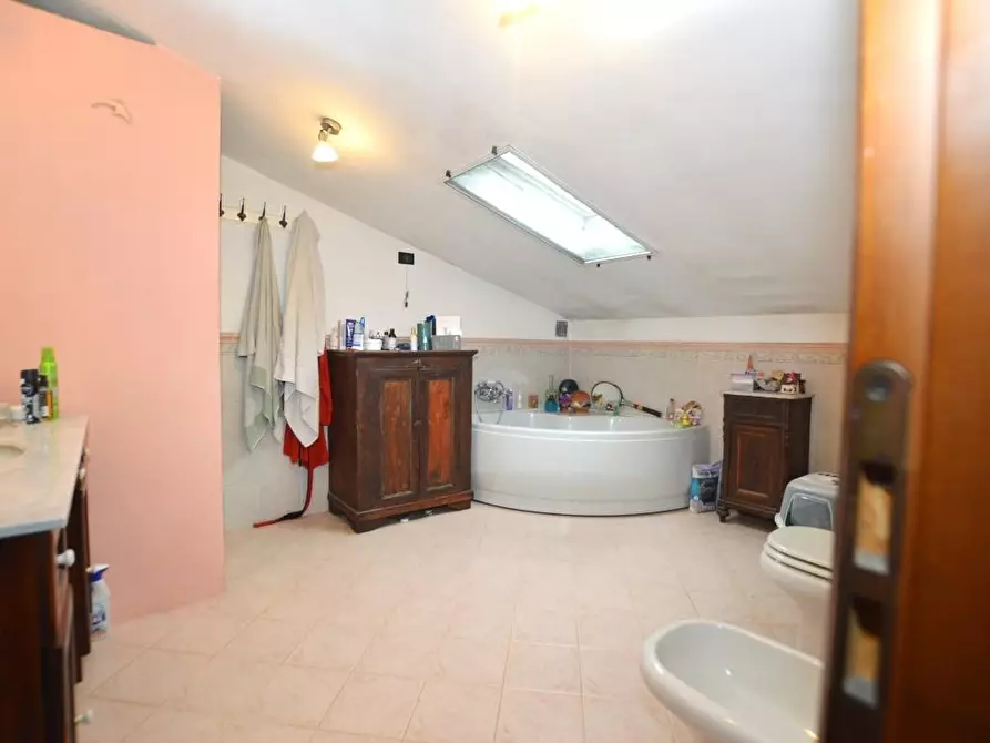 Immagine 31 di Terratetto in vendita  a Lucca