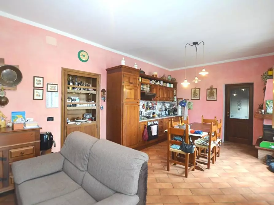 Immagine 11 di Terratetto in vendita  a Lucca