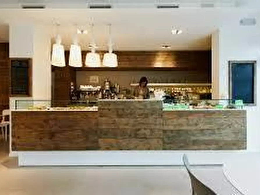 Immagine 8 di Bar / Ristorante in vendita  a Torino