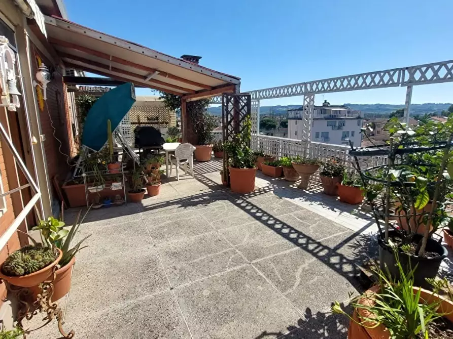 Immagine 2 di Mansarda in vendita  a Empoli